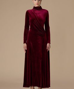 Alternative view of اكتان - فستان برغندي طويل مخمل