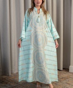 لورا فاشن - جلابية ناعمة بنقوش هندسية تراثية بلون سماوي