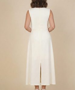 Alternative view of اكتان - فستان درابيه مزين ببرروش ورد لون بيج