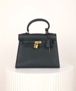 أوبرا فاشن - شنطة لون اسود مصنوعة من الجلد الفاخر