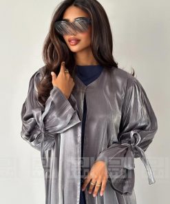 Alternative view of دار امتنان - عباية تفتة حريرية باردة رمادية بأكمام جرس- 1442