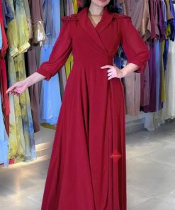 بينوش  - فستان طويل كريب ناعم باكمام شيفون و كلفة مطرزة على الكتف