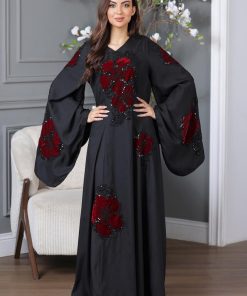 تريجر آيلاند - جلابية ورود مع تطريز