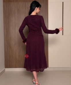 Alternative view of طقم دانتيل و اكمام طويلة مزينة بالفرو