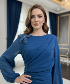 Alternative view of أوبرا فاشن - فستان سهرة تركواز جورسيه لامع بتصميم دربيات وإكسسوار كريستال