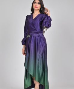 Alternative view of أوبرا فاشن - فستان ناعم طويل مزين بإكسسوار في الخصر والوان متدرجة