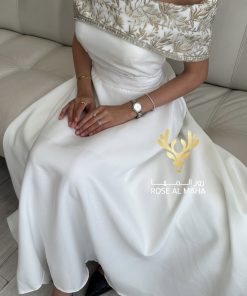 Alternative view of روز المها - فستان ناعم ابيض مطرز بخيوط ذهبية