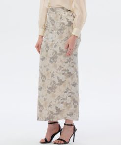 افورا  - تنورة بطبعة مشجرة