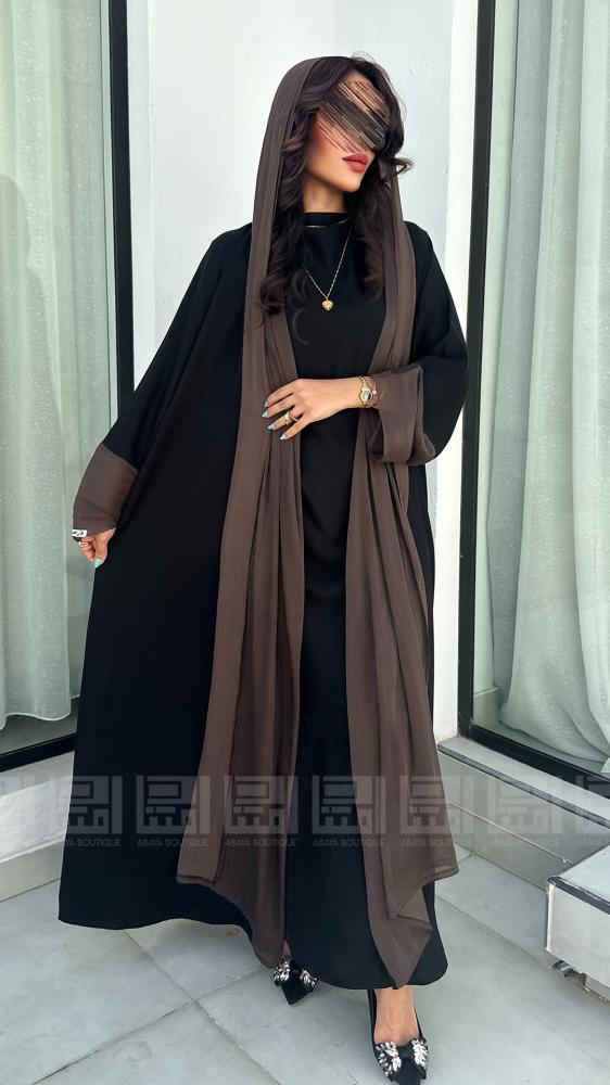 دار امتنان - عباية صيفية أنيقة بقصة A Line من قماش بلاك بيري البني- 1450 - Image 4