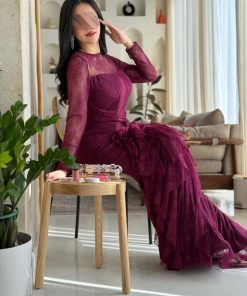 Alternative view of أوبرا فاشن - فستان سهرة دانتيل برغندي طويل بأكمام شفافة وتفاصيل كسرات