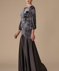 Alternative view of اكتان - فستان رمادي طويل بنقوش زهرية