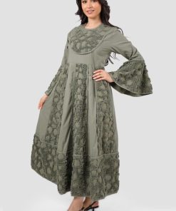 Alternative view of أوبرا فاشن - فستان ميدي لون زيتي مزين بورد ثلاثي الابعاد