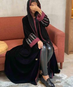 عزة المتميزة - عباية شتوي قطيفة سلاسل