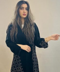 مارينا للعبايات - عباية لون اسود بتطريز بني