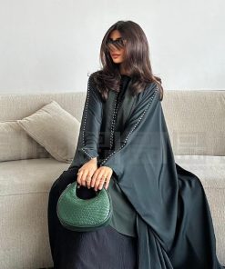 دار امتنان - عباية حرير زيتية بالكريستال مع طرحة مزينة بالكريستال بقماش صيفي- 1424