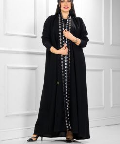 عبايات روزا - عباية اياقة نصف كلوش منسوجة من قماش كريب الفاخر مع طرحتها