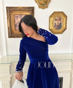 جولينا - فستان نيلي مخمل