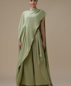 اكتان - جمبسوت من قطعتين اخضر بتصميم كاب مطرز