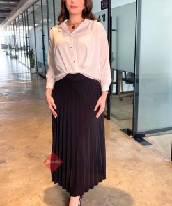 Alternative view of قميص نسائي انيق بأزرار امامية واكسسوار