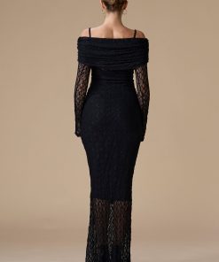 Alternative view of اكتان - فستان أسود طويل دانتيل