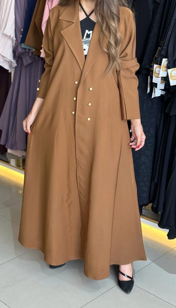 مارينا للعبايات - عباية لون جملي بازرار ذهبيه - الصورة 3