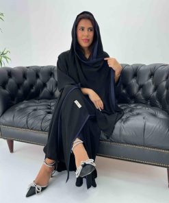 عزة المتميزة - عباية سوداء دلع