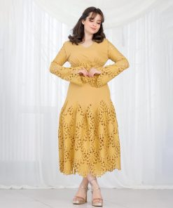 Alternative view of أوبرا فاشن - فستان أنيق بتفاصيل جوبير مع قصة أنثوية راقية