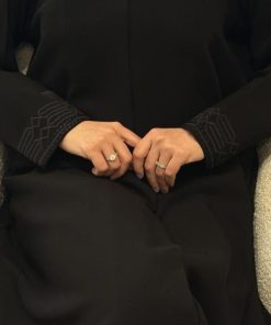 Alternative view of الفيروز  - عباية جون