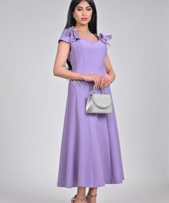 Alternative view of أوبرا فاشن - فستان سهرة ميدي ناعم قماش طبي لون بنفسجي فاتح مع اكسسوار بالخصر