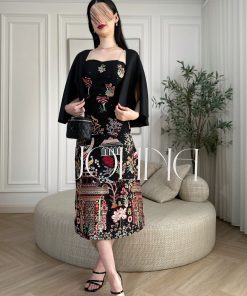 Alternative view of جولينا - طقم اسود مطرز