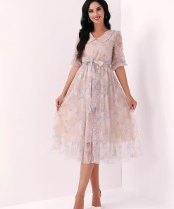 تريجر آيلاند - فستان مشجر قصير بأكمام قصيرة من التل