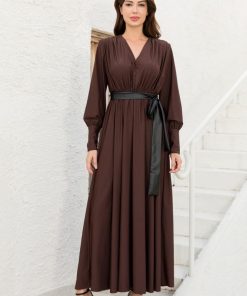 افورا  - فستان بني بحزام