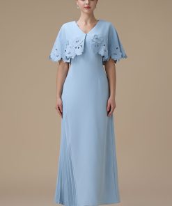 اكتان - فستان طويل ازرق بتطريزات زهرية