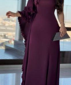 أوبرا فاشن - جلابية لون عودي بكم واحد مزينة يورد ثلاثي الابعاد بالصدر والكم