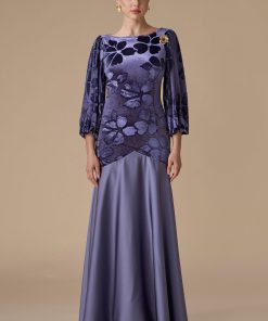 اكتان - فستان موف طويل بنقوش زهرية