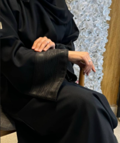 جواهر - عباية كم تطريز 1010