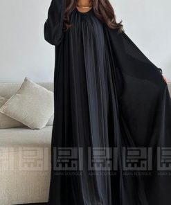 دار امتنان - عباية سوداء صيفية يومية بفستان متصل بكسرات من قماش ألف ليلة وليلة- 1459