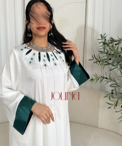 جولينا  - جلابية بأكمام خضراء