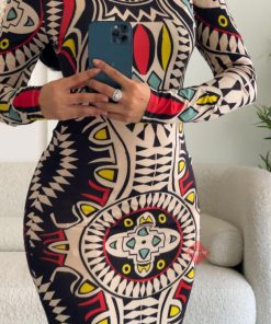 Alternative view of بينوش  - فستان ماسك ناعم مزين بالفصوص و رسومات مميزة