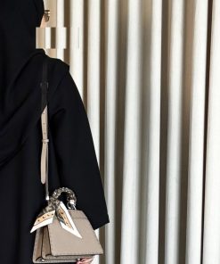 Alternative view of الفيروز  - عباية جوانا