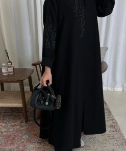 Alternative view of متجر الريم - عباية ذكرى