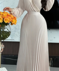 تريجر آيلاند - فستان طويل مزين بلول وكرستال وبكسرات بليسيه