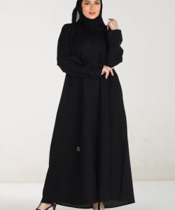 Alternative view of عبايات روزا - عباية بياقة سوداء بكم سفطة منسوجة من قماش الكريب الفاخر مع طرحتها