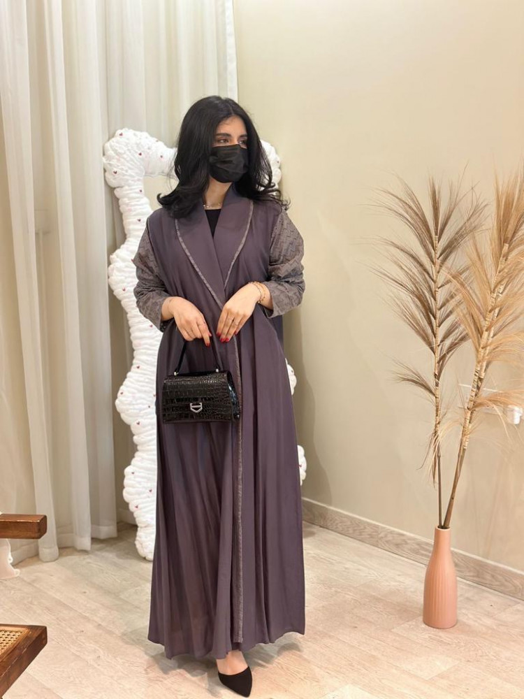 مارينا للعبايات - عباية كلوش لون رمادي - Image 2