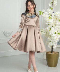 لورا فاشن - فستان أطفال بيج أنيق بقصة ناعمة