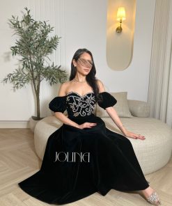 Alternative view of جولينا - طقم أسود مخملي بتطريز لؤلؤ