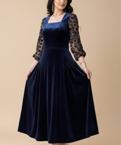 اكتان - فستان مخملي بأكمام جوبير لون كحلي