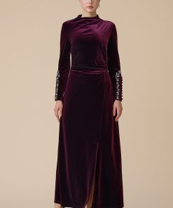 Alternative view of اكتان - فستان عنابي طويل مخمل بأكمام طويلة