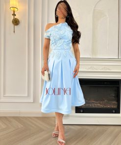 جولينا - طقم سماوي مطرز