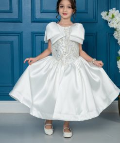 لورا فاشن - فستان بناتي أبيض منفوش بتطريز لامع وياقة كبيرة فاخرة